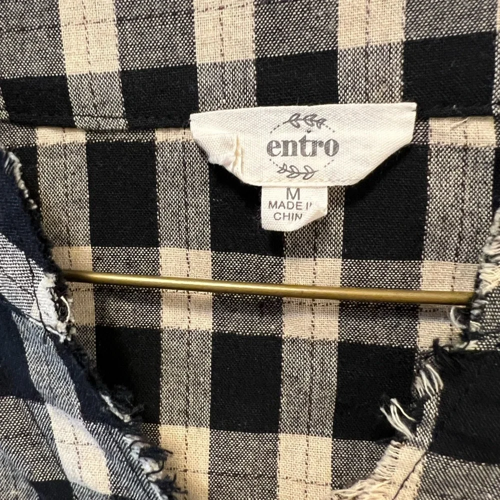 ENTRO Plaid Black and Cream Women's Tunic Top Size M - Picture 5 of 6